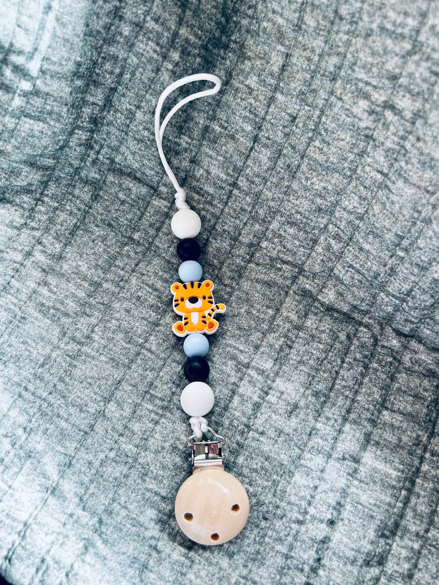 Beaded Dummy Clips